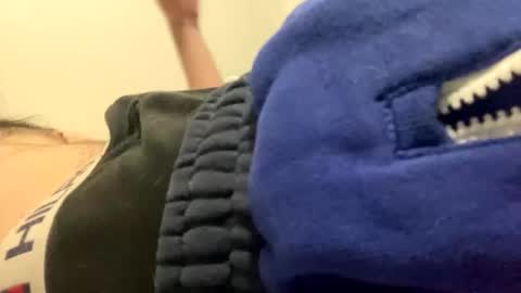 twnyistwny online show from December 22, 5:37 am