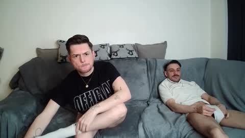 RyanRowan online show from December 14, 7:54 pm