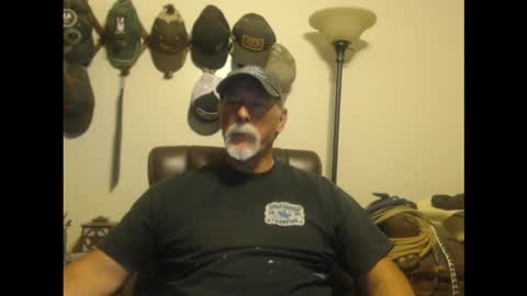 txlobo60 online show from March 15, 11:11 pm