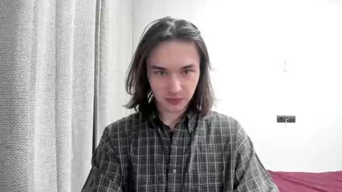 Snapshot of tyler__johnson chatting on December 23, 3:44 pm Tyler johnson online show from December 23, 3:44 pm