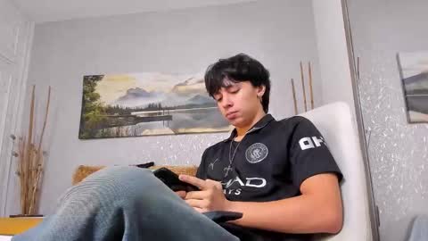 Tyler online show from November 21, 3:05 am