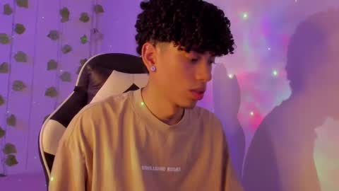 Tyler Garcia  online show from February 3, 3:42 am