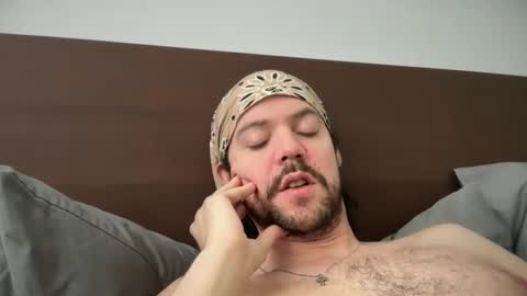 Tyleruzi online show from January 16, 6:06 pm