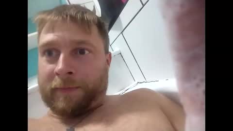 Snapshot of tyreking chatting on September 16, 8:42 pm tyreking online show from September 16, 8:42 pm