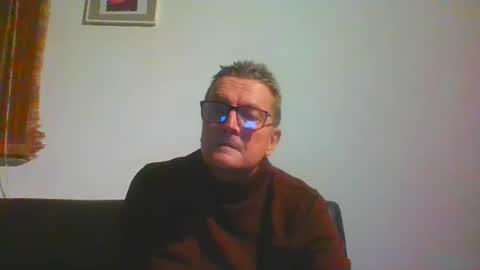 ulmeni4 online show from December 25, 8:07 pm