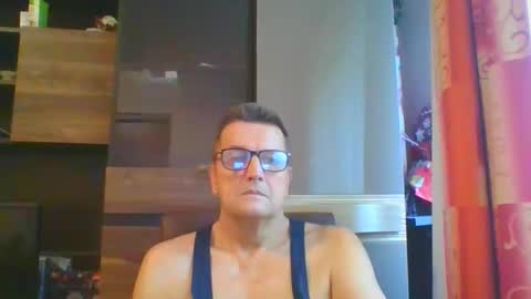 ulmeni4 online show from December 17, 7:40 am