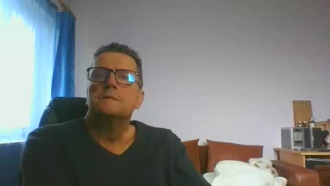 ulmeni4 online show from December 21, 11:55 am