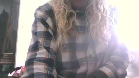 umbrado online show from October 25, 7:37 pm