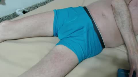 Snapshot of uneedadaddii chatting on December 26, 3:27 am . online show from December 26, 3:27 am