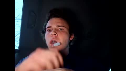 unknownpeopl online show from December 9, 12:31 pm