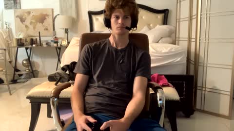 Stepbro online show from February 6, 3:41 pm