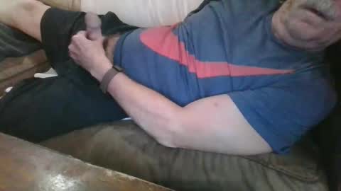 up4it52 online show from December 18, 10:24 pm