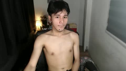 Snapshot of urasaintwink chatting on December 9, 9:39 am Bran online show from December 9, 9:39 am