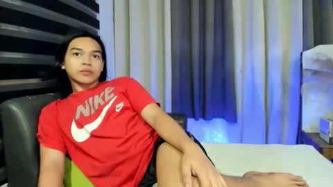 urbambislvt online show from April 16, 4:56 am