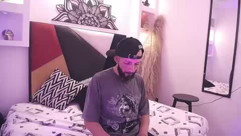 urban online show from December 3, 3:56 am