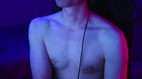 urboytoy_512 online show from October 19, 9:51 pm