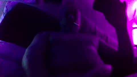 Snapshot of urdaddy875867 chatting on September 13, 5:41 am urdaddy875867 online show from September 13, 5:41 am