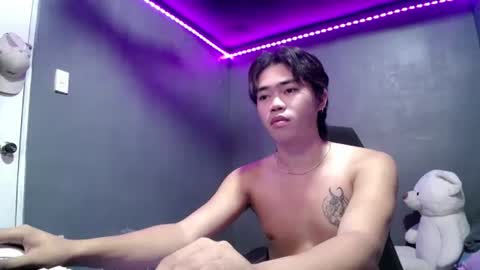 Snapshot of urfuckinghighness chatting on October 15, 2:57 pm ask me online show from October 15, 2:57 pm