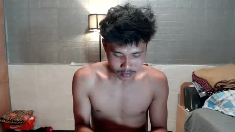 urhot_frank online show from February 8, 3:45 am