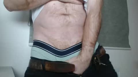 Snapshot of us5030 chatting on October 30, 5:36 pm US5030 online show from October 30, 5:36 pm