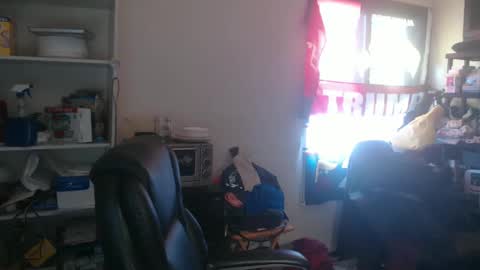 Eric online show from February 17, 3:31 pm