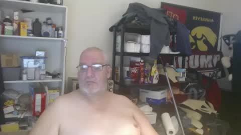 Eric online show from December 25, 1:53 am