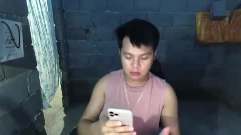 Snapshot of utsukushi591850 chatting on January 13, 12:02 pm debby online show from January 13, 12:02 pm