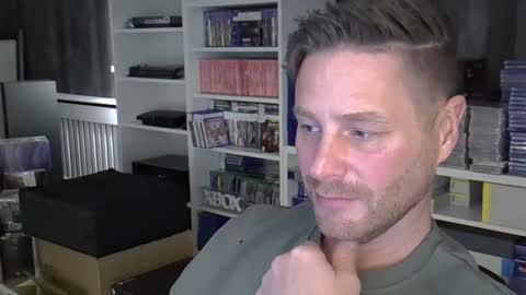 uwvvlvip online show from November 7, 7:06 pm