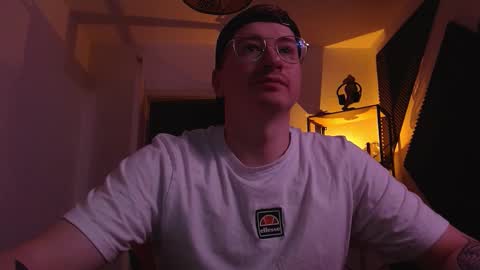 vacation__ online show from December 21, 3:09 pm