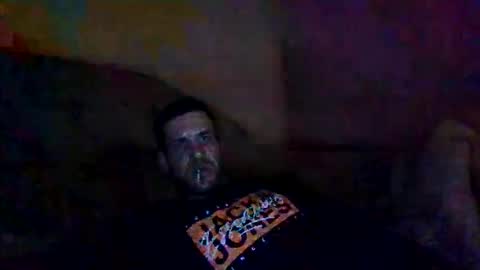 vadviktor869 online show from November 19, 7:14 pm