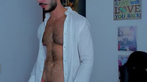 valentin_hoffman online show from January 6, 6:01 pm