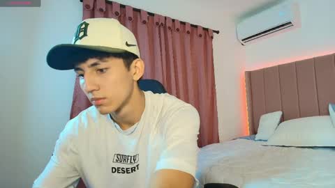 valentino_rey online show from April 20, 12:08 pm