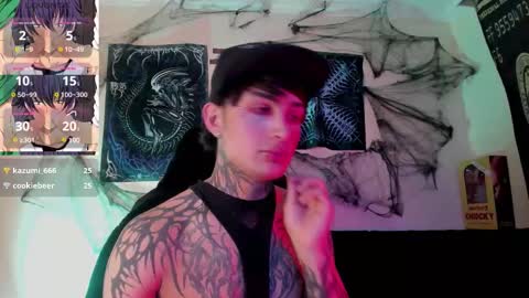 david guzman i model independenthelp me with a thumbs up online show from October 10, 3:11 am