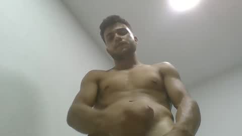 Snapshot of vansmoke chatting on February 24, 11:52 pm paulo robles online show from February 24, 11:52 pm