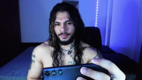 vanvelckan_ online show from November 4, 12:55 am