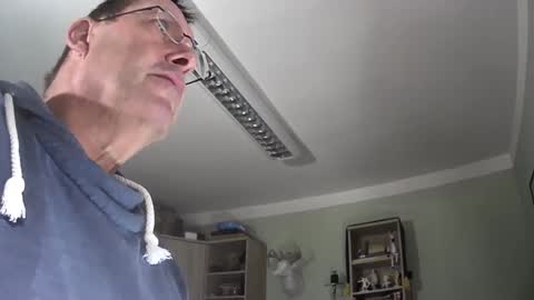 vapinghans online show from January 15, 5:40 am