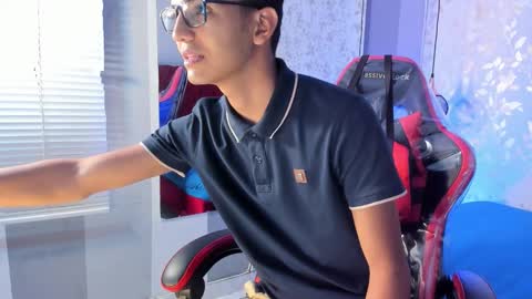 V E L K A N online show from October 29, 9:51 pm