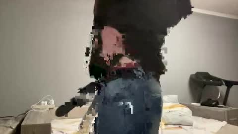 velvet_riot online show from February 9, 9:19 pm