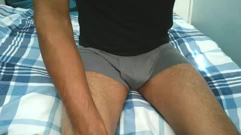 Vee online show from October 19, 6:33 pm