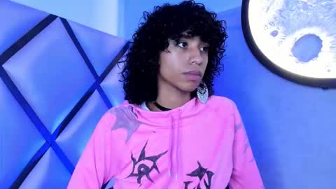 venuss_03 online show from November 15, 4:58 am