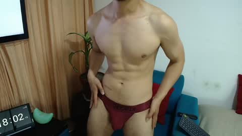 versatileguuy online show from April 8, 11:02 pm