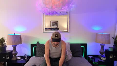 VersPig7 online show from February 22, 8:18 am