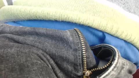 Erik online show from December 19, 7:07 pm