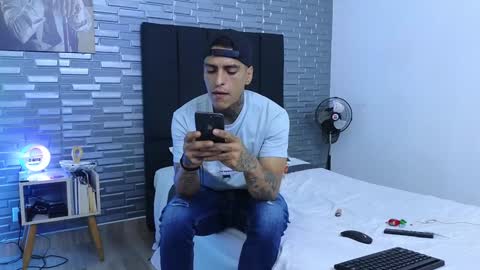 Victor cardenas online show from January 22, 8:06 pm