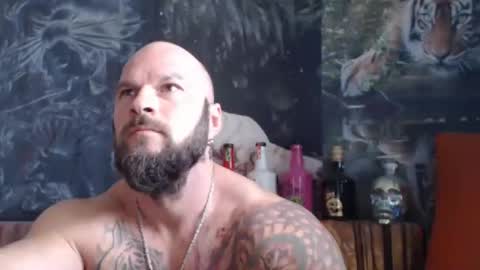 Snapshot of viking_me chatting on October 2, 9:24 am viking online show from October 2, 9:24 am