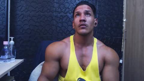 Viktor Herrera online show from November 22, 6:07 pm