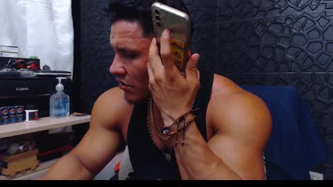 Viktor Herrera online show from December 14, 6:41 pm