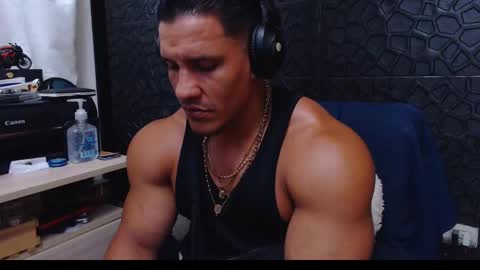 Viktor Herrera online show from January 24, 12:52 am