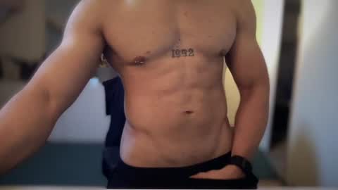 Snapshot of vincebihot chatting on March 6, 7:57 am Vince Bi Hot online show from March 6, 7:57 am