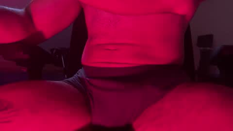 Snapshot of vincebihot chatting on December 16, 8:20 am Vince Bi Hot online show from December 16, 8:20 am